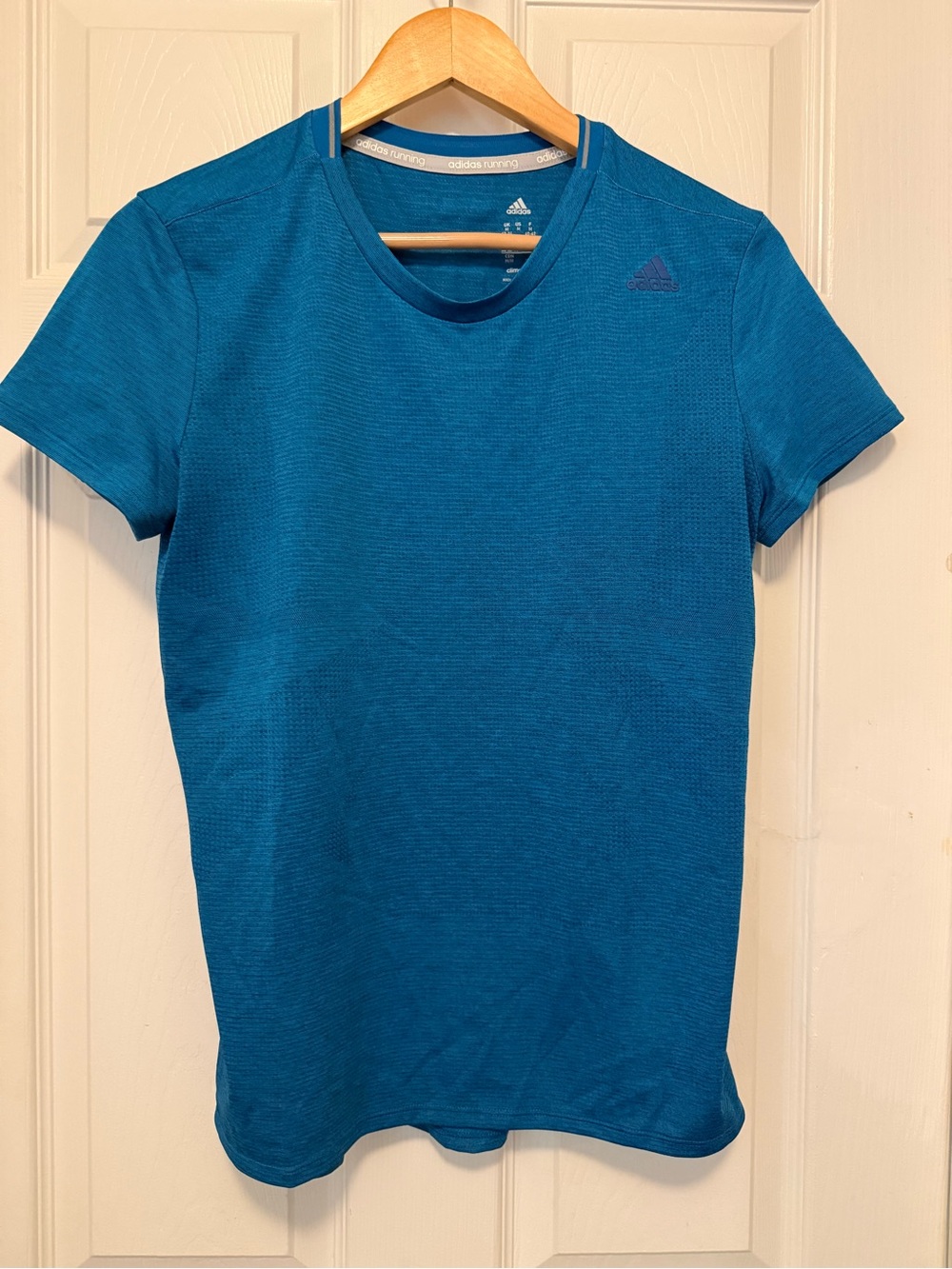 Like New Adidas Supernova Running Short Sleeve Technical T-Shirt Blue